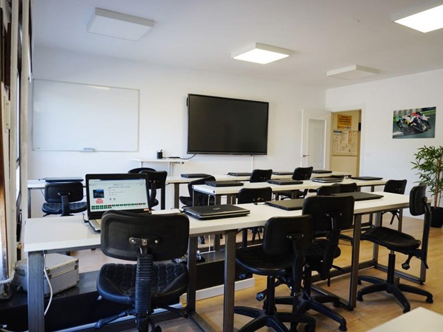 Recupera tu carnet en un solo fin de semana: curso intensivo de recuperación de puntos en Vigo
