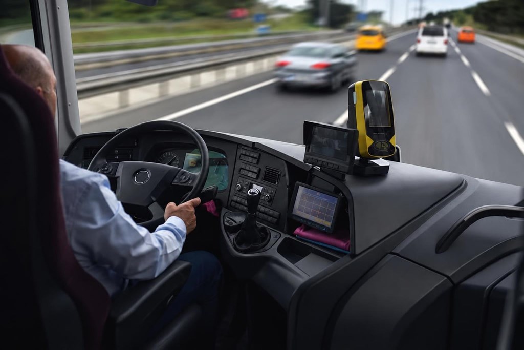 Foto 1 Vuelve antes al volante: curso de recuperación de puntos para profesionales en Vigo
